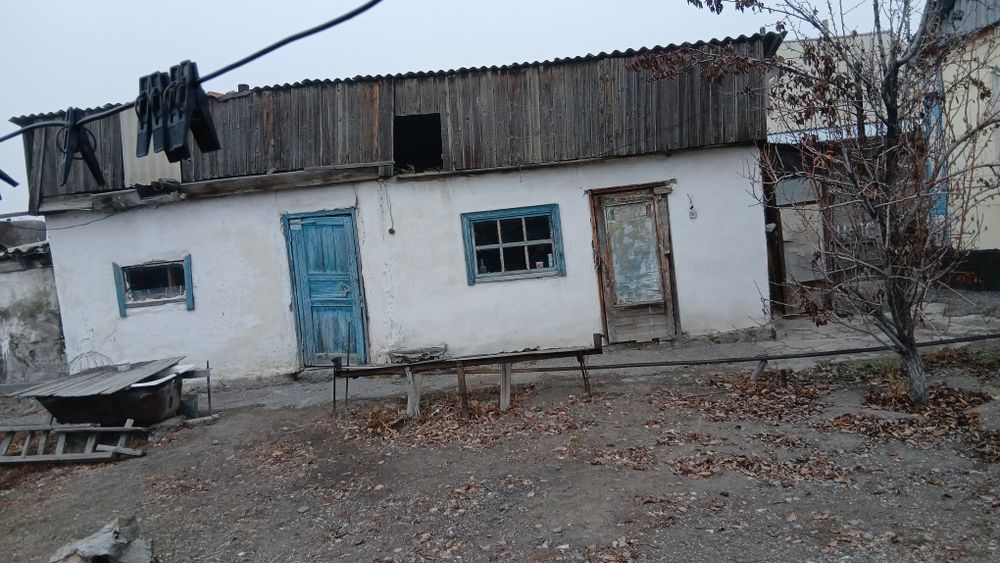 Продам дом  уштобе линейная 18