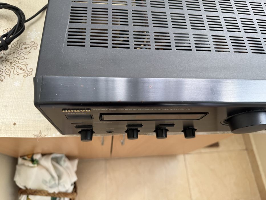 Onkyo A-RV401 Мощен и качествен стерео усилвател