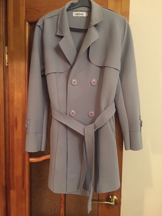 Пальто плащ тренч на осень/весну.