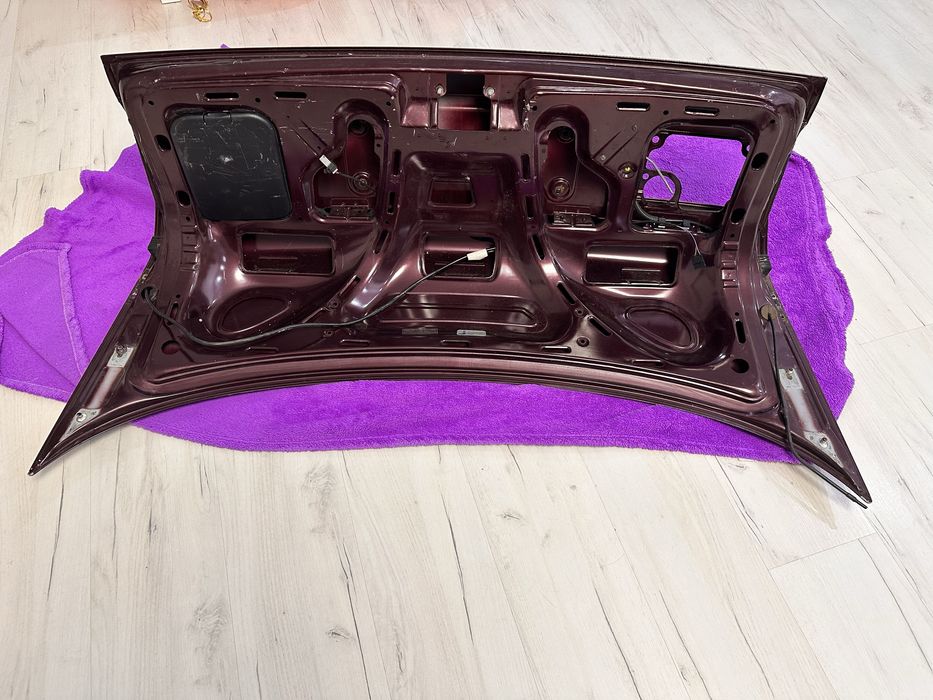 Ауди 80 крышка багажника