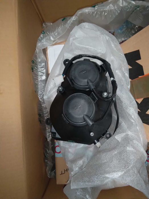 Фар за KTM 990, 950 Adventure и Super duke - нов, оригинален.