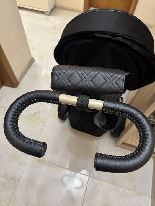 Триколка Bentley