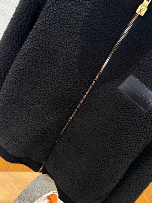 Geaca Louis Vuitton cu blana Premium