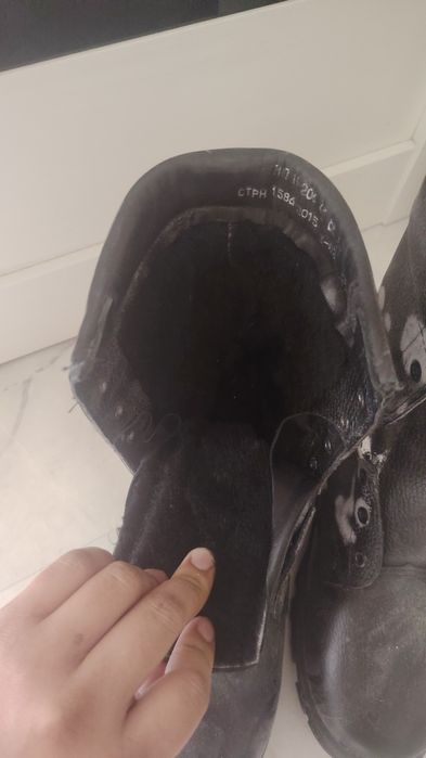 Продам зимние берцы