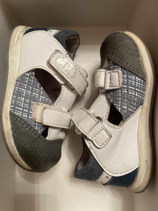 Бебешки обувки, сандали и кроксове