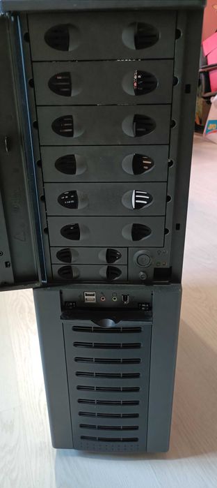 Carcasa Chieftec Bravo BA-01B-B-B-OP Big Tower EATX
