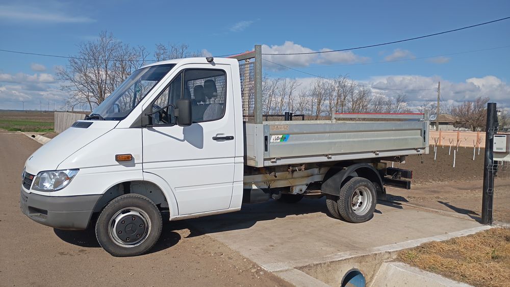 Mercedes sprinter 413 basculabil anul 2004 Italia