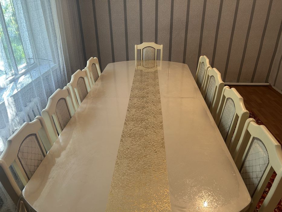 Стол,орындық сатылады!