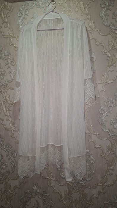 Накидка с кружевом