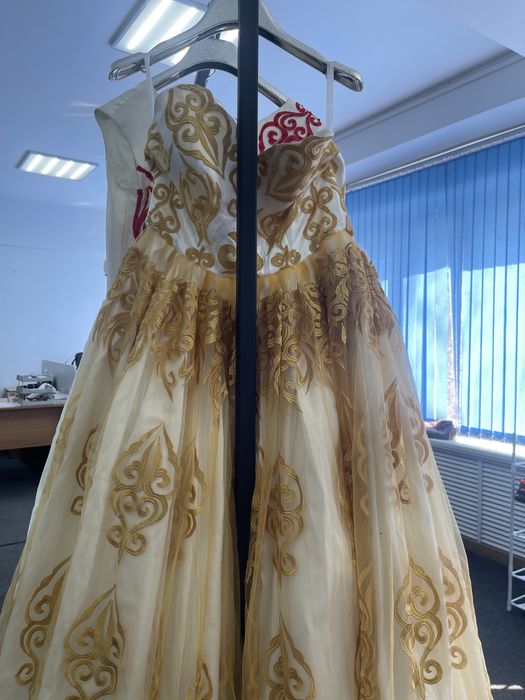 Платья с национальными узорами