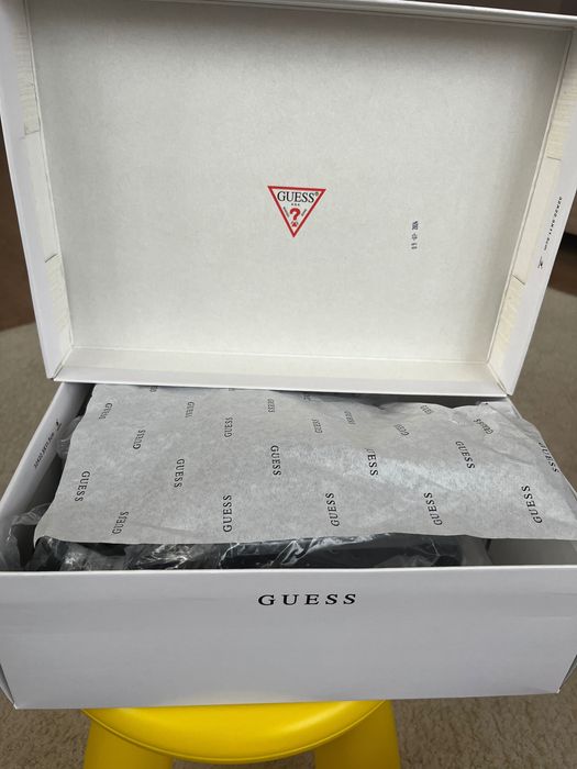 Обувки Guess оригинални