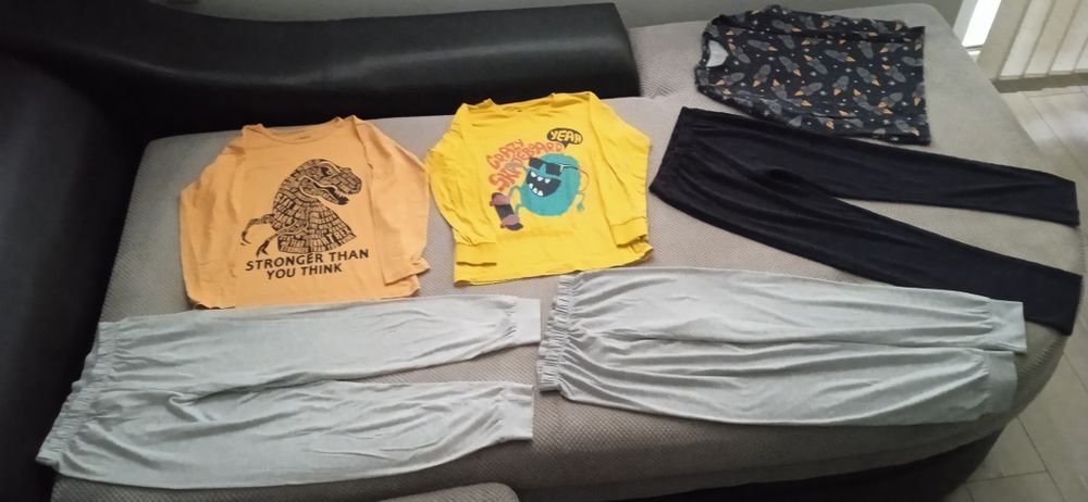 Детски дрешки, размер 140-146 см.