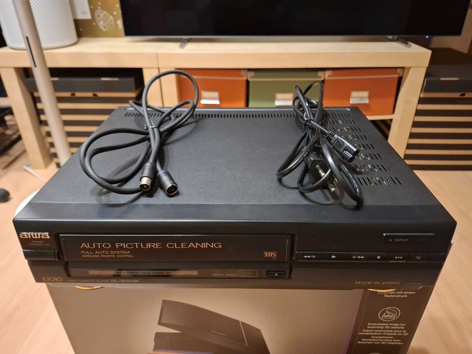 Video player VHS Aiwa E1010