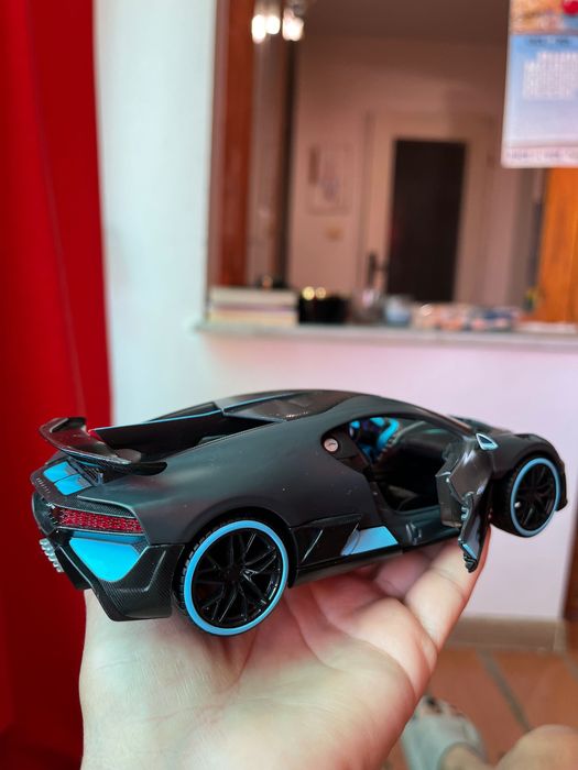 Bugatti Divo 1/24
