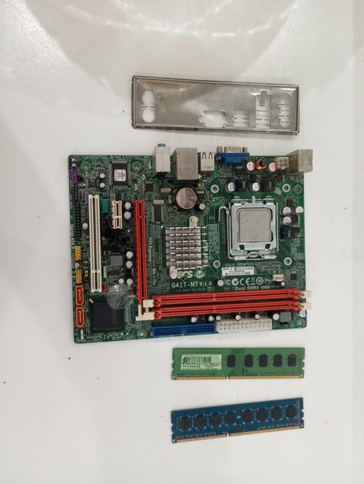 Материнская плата