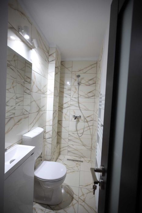 Apartament 3 camere - parter, 72mp, în Tudor, 2 băi renovat și mobilat