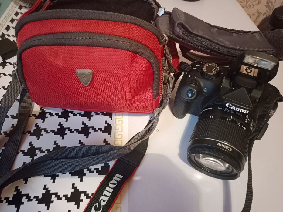 Профессиональный фотопарат Conon