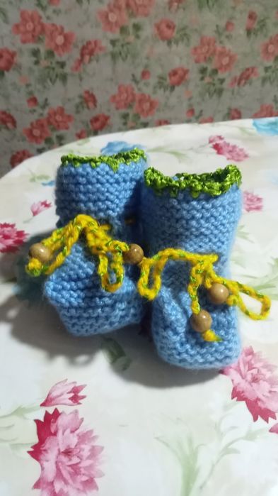 Продам  пинетки для новорожденных