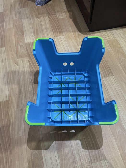 Продам гошок и поставка стульчик IKEA