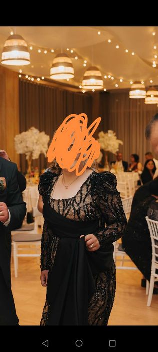 Vând rochie neagra