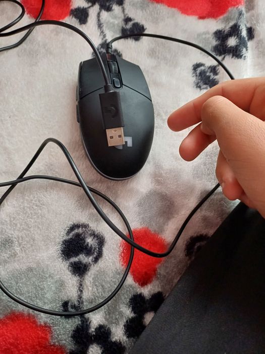 Maus logitech g102 lihtespeed