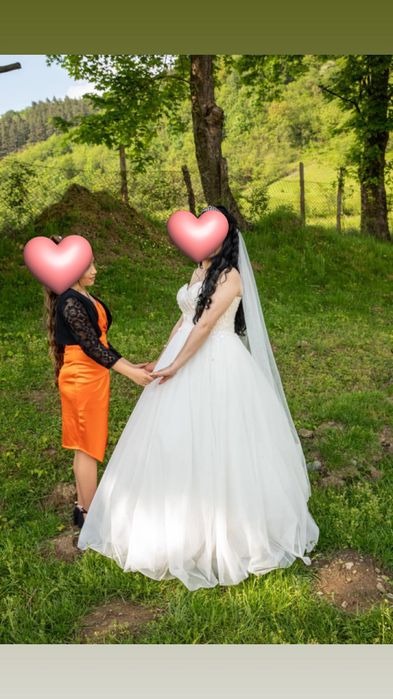 Vand rochie mireasă