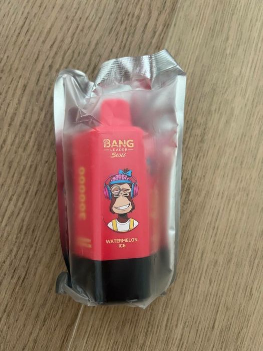 Vape 6 in 1 – 300K Pufuri | 6 Arome într-un Singur Dispozitiv | Sigilat