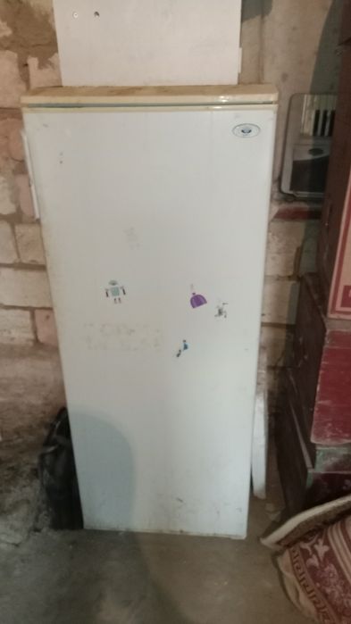 Холодилник сатылады морозка жасап тұр