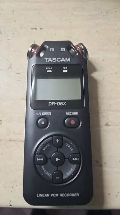 Tascam  DR -05 x