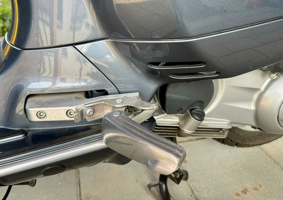 Piagio Vespa GTS 300