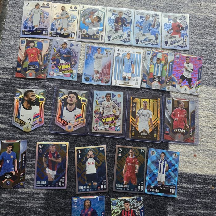 Футболни карти match attax fifa365