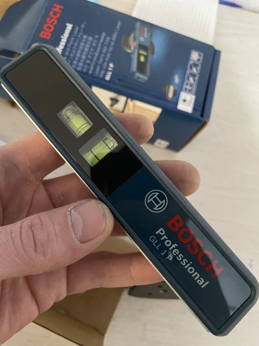 Оровень BOSCH GLL 1 P