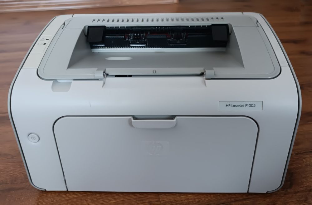 Принтер HP laser jet p1005