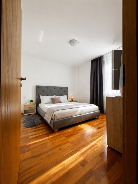 2 camere DECOMANDAT | 50 mp | RENOVAT | Etaj 9 | PARCARE | Vedere superbă spre Tâmpa | 13 Decembrie – Coresi