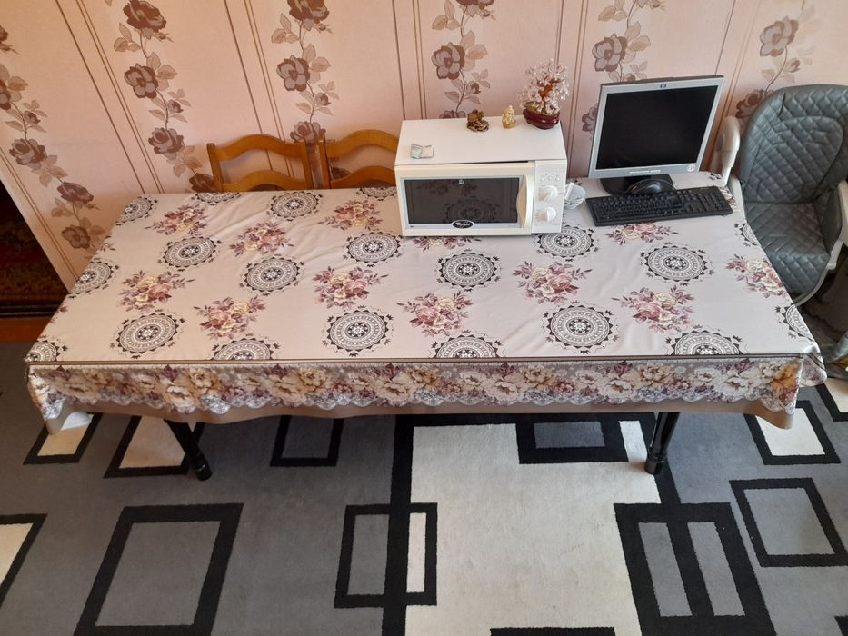 Срочно продается за 1 млн Стол трансфер (хонтахта ) 2м 20см и стулья 6