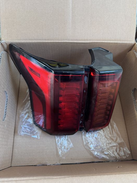 Продам задний плафон