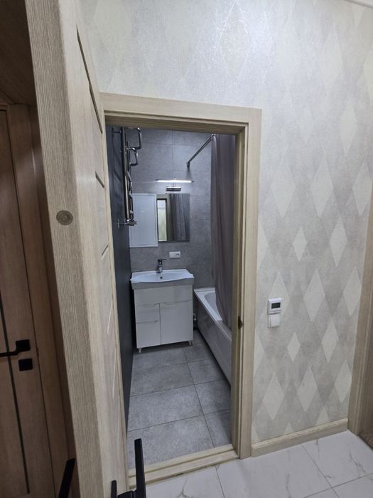 Сдаётся чистая уютная своя квартира с хорошим ремонтом