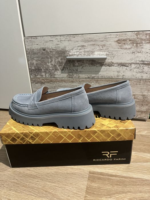 Лоуфъри ест.велур бебешко синьо