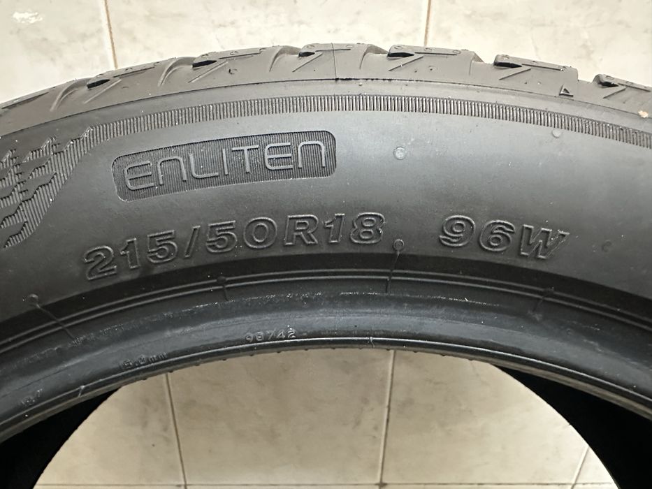 Летни гуми 215 50 18