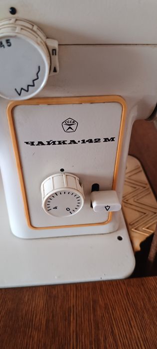 Швейная машина Чайка М 142