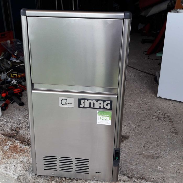 Професионален Ледогенератор Simag