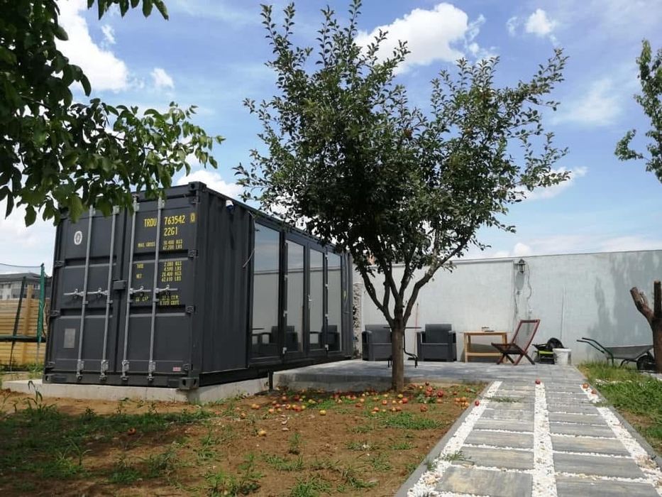 Container modular ansamblu de containere cu vitrina gri antracit