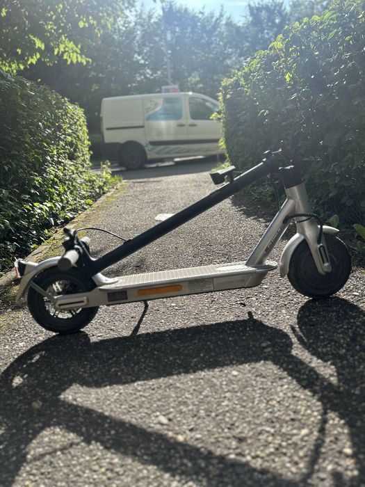 Vând e-scooter esa 2022