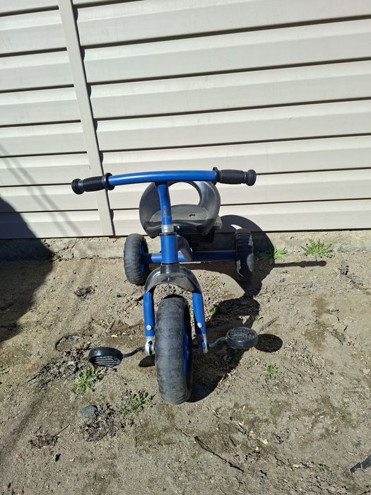 Трёхколёсный велосипед