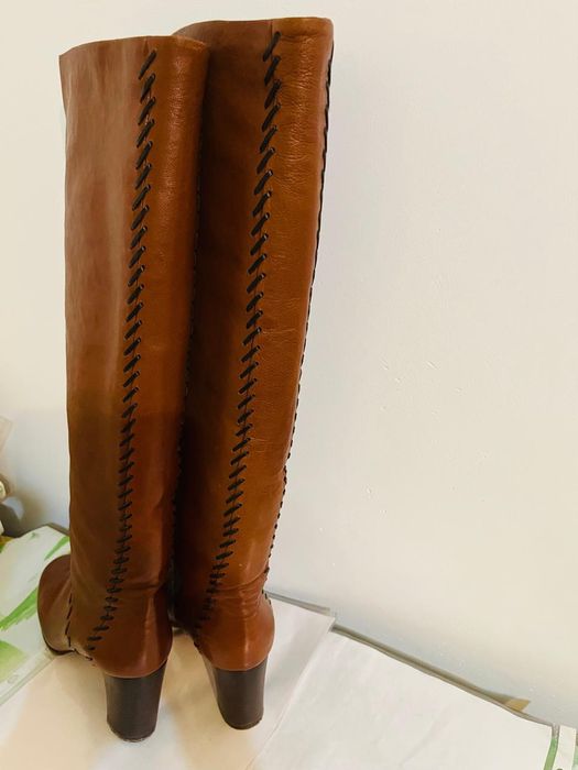 Новые женские сапоги