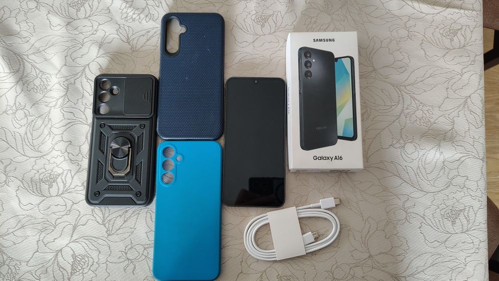 Vând Samsung Galaxy a16 4G,99% baterie,impecabil,plus 3 huse și cablu