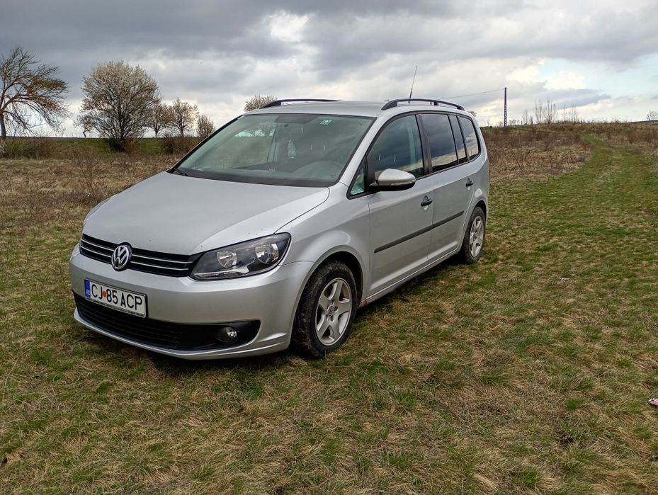 Vând Touran 2012 1.6TDI