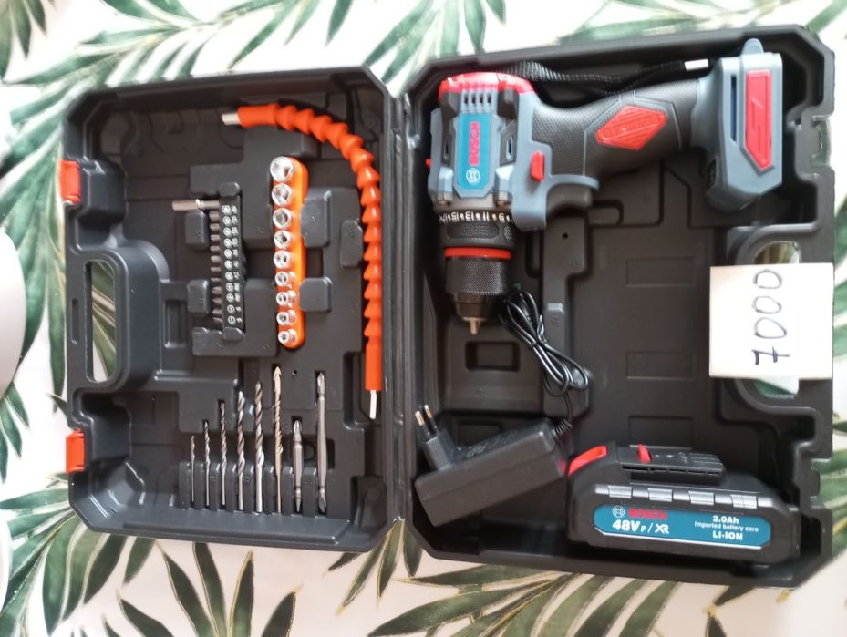 Шуруповёрт бесщеточный новый