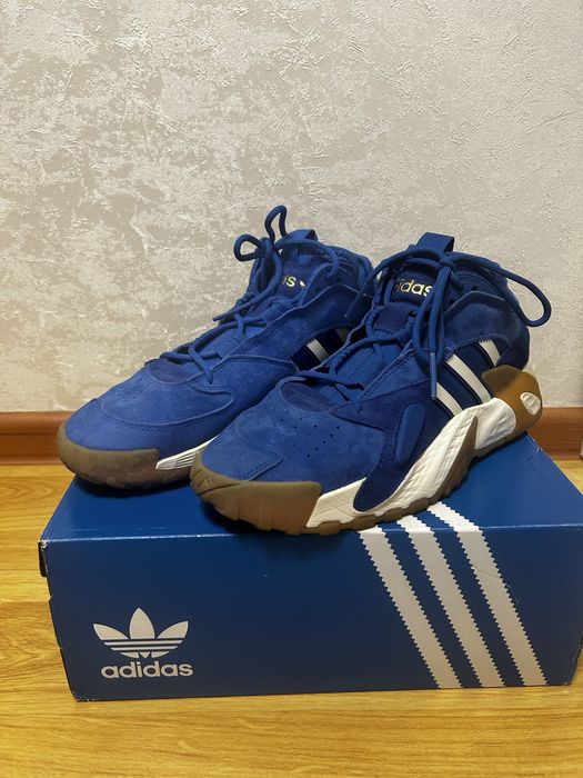 Продам Новые мужские кроссовки Adidas 41 размер