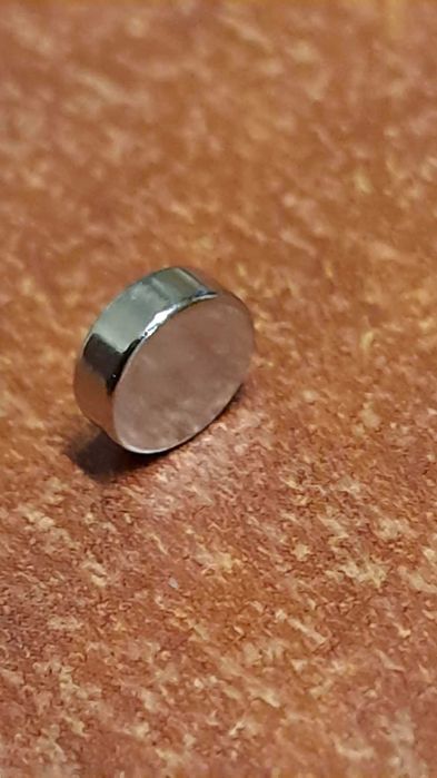 Magneti neodim pastile N52 - 6x2mm